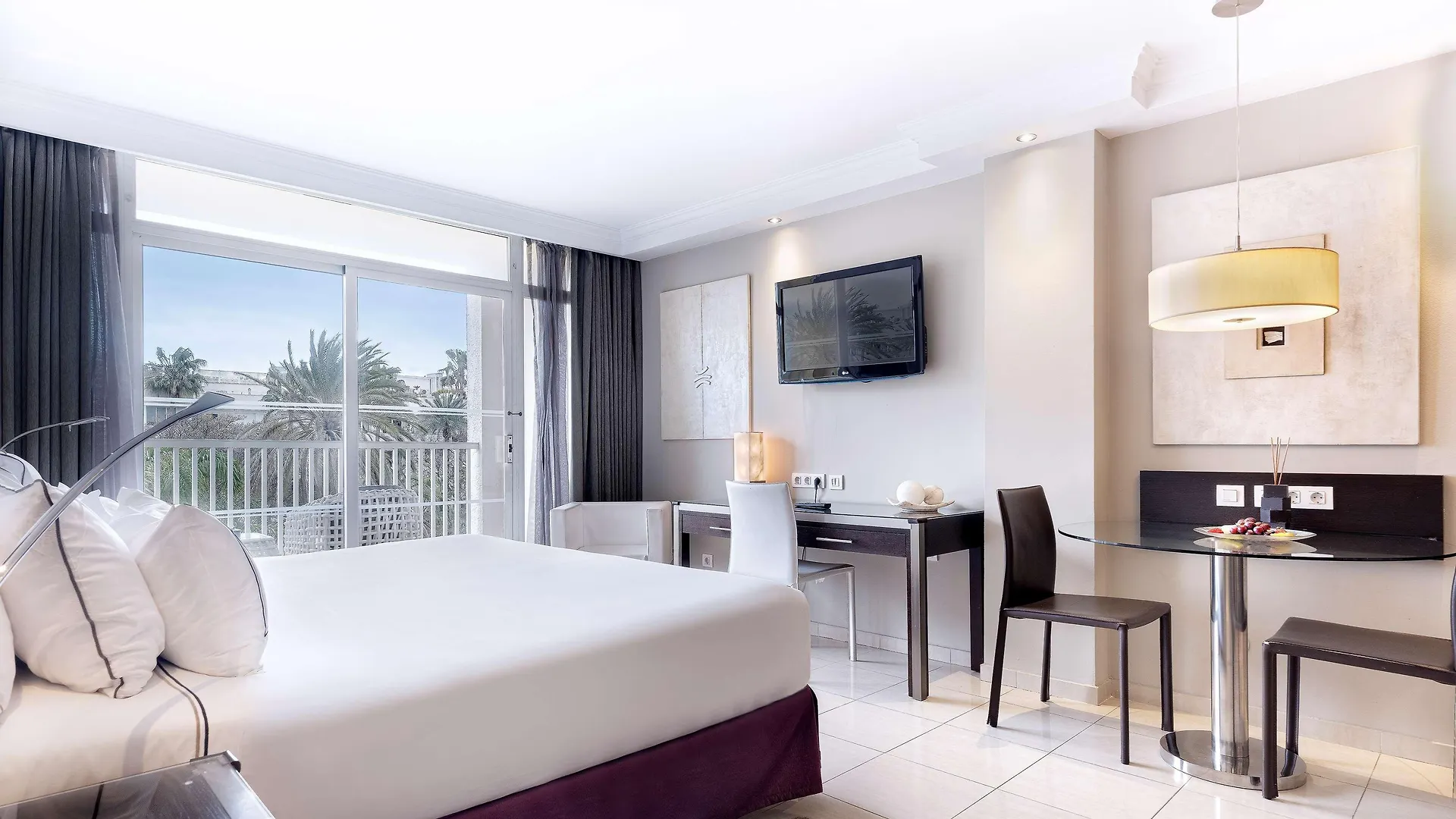 Hotel Melia Marbella Banús 5*,